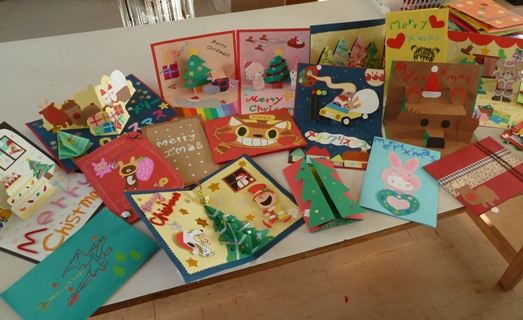 岡山県立笠岡商業高等学校 Blog Archive 園児たちへクリスマスカードをプレゼントしてきました